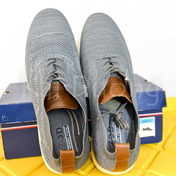 Izod Men Shoe in Grey - Picture 2 of 6